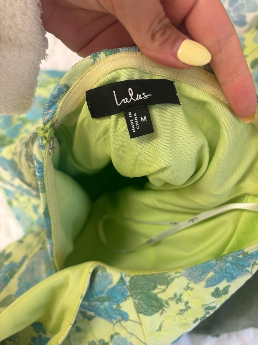 Lulu's Dress - Picture 4 of 4